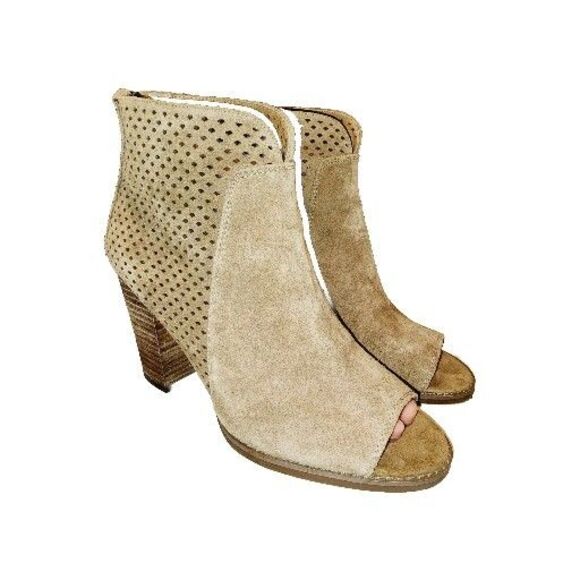 LUCKY BRAND LAMIA Sz 8 Tan Suede Perforated Zip Festival Boho Heel Ankle Boots - Picture 1 of 15